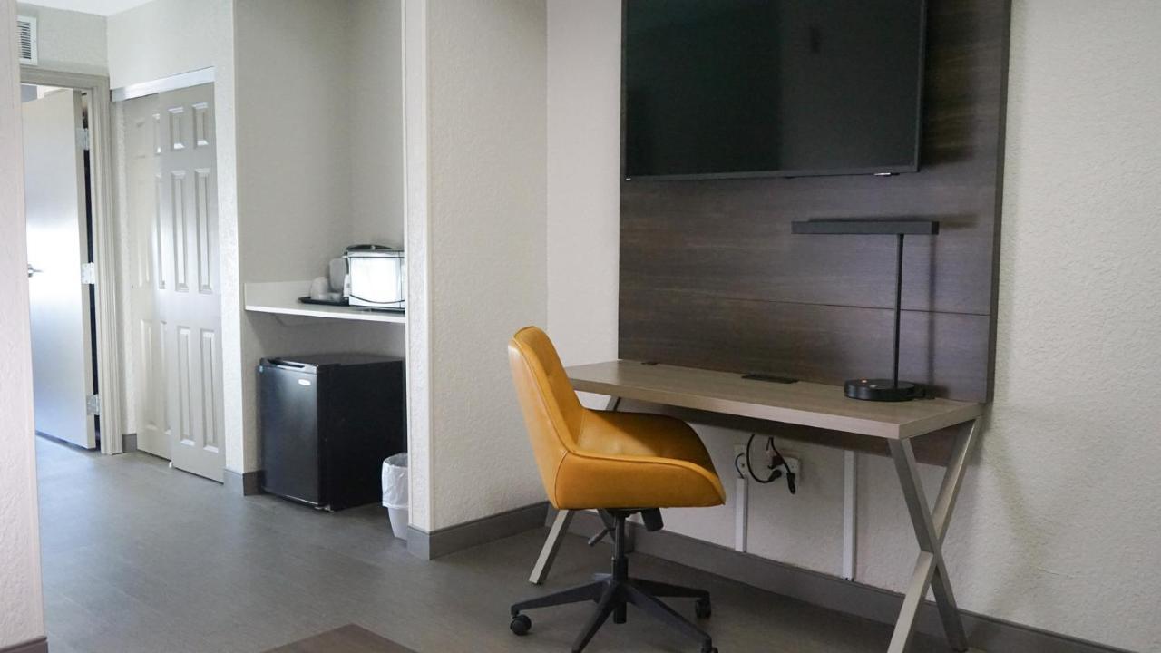 Holiday Inn Express & Suites Lakeland North I-4 By Ihg Esterno foto