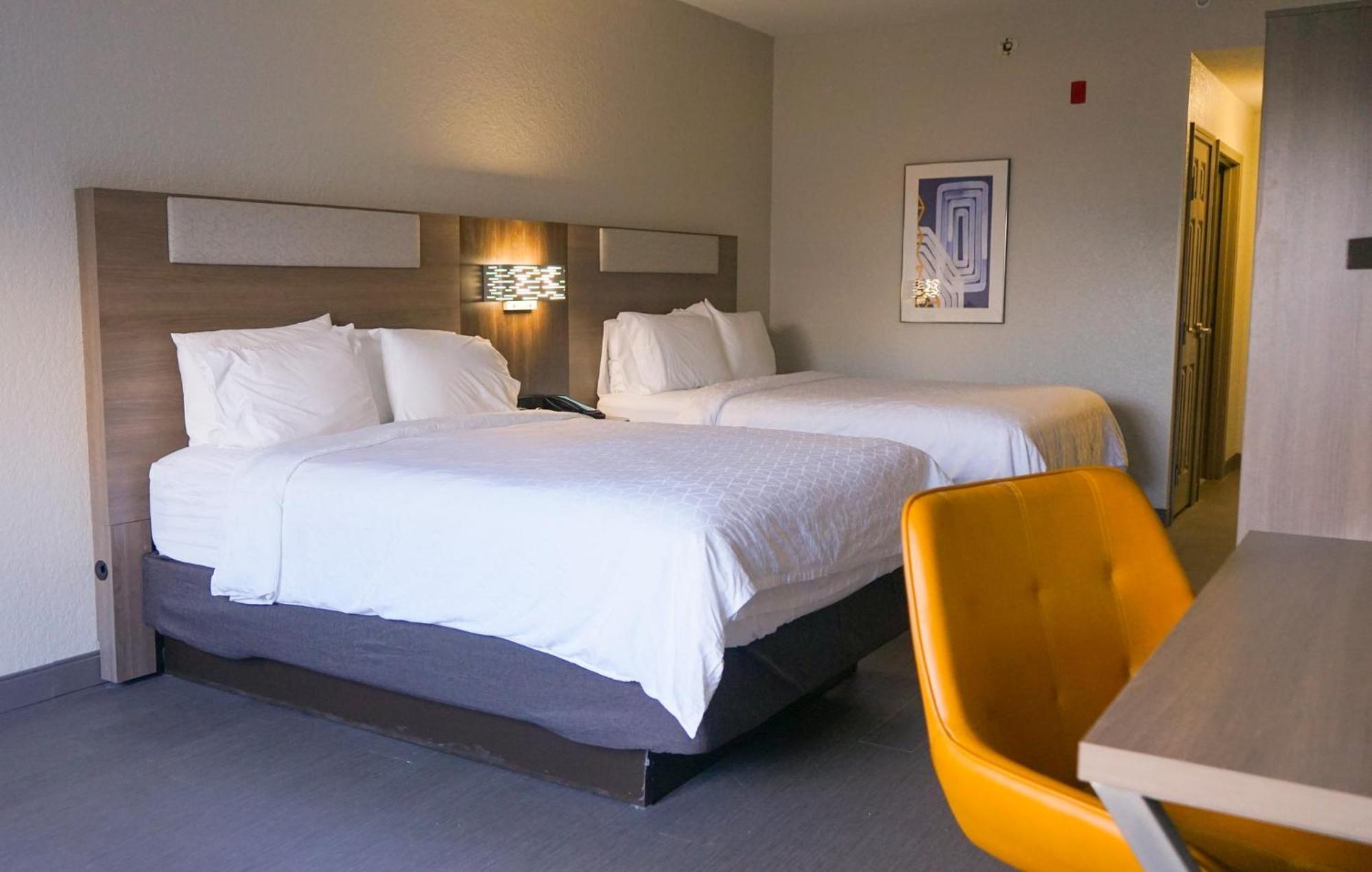 Holiday Inn Express & Suites Lakeland North I-4 By Ihg Esterno foto