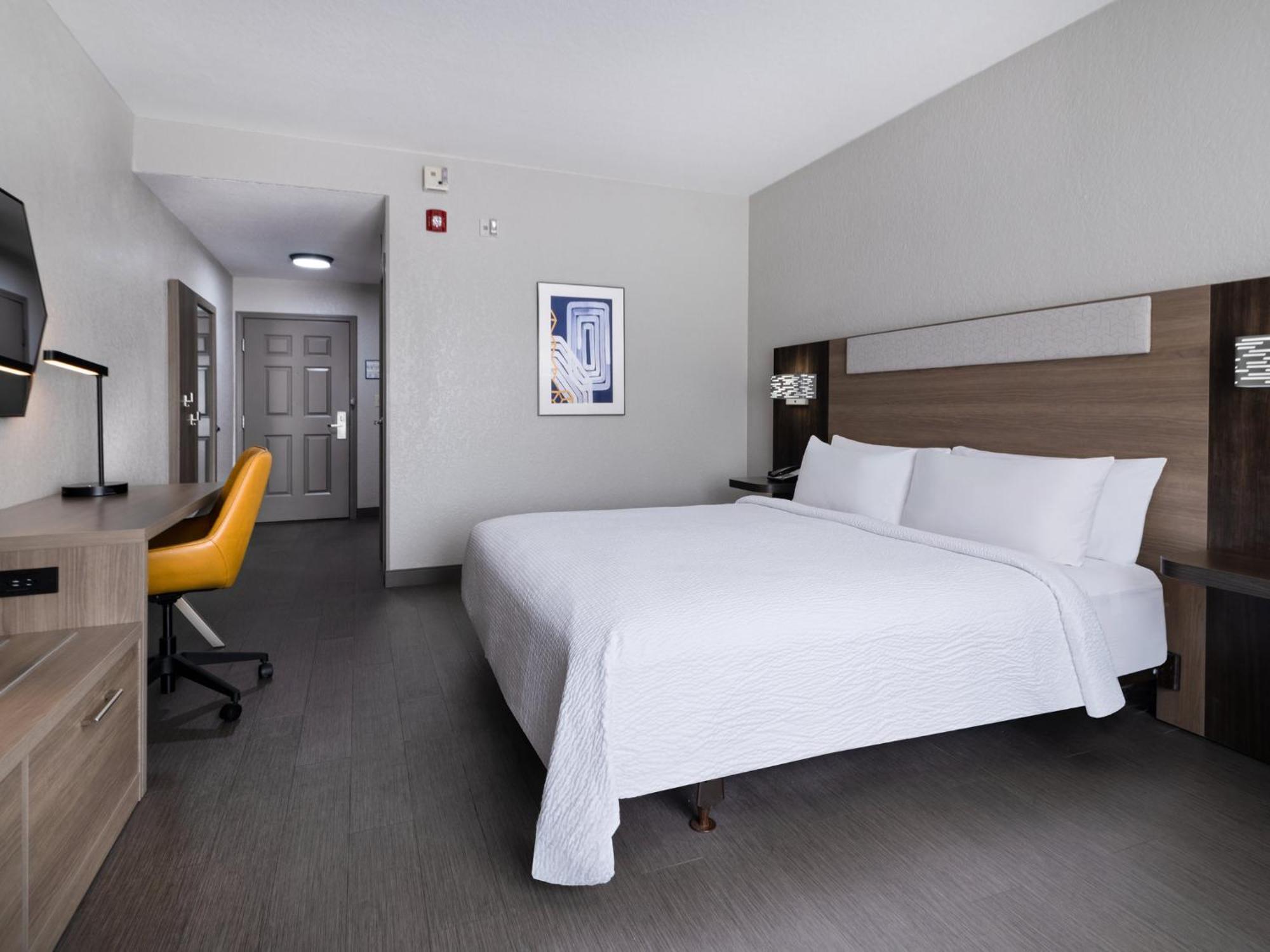 Holiday Inn Express & Suites Lakeland North I-4 By Ihg Esterno foto