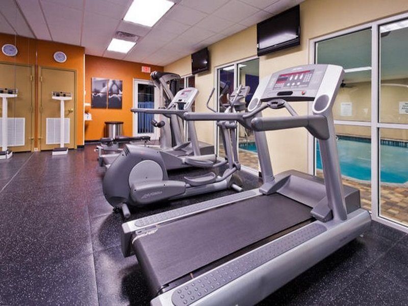 Holiday Inn Express & Suites Lakeland North I-4 By Ihg Esterno foto