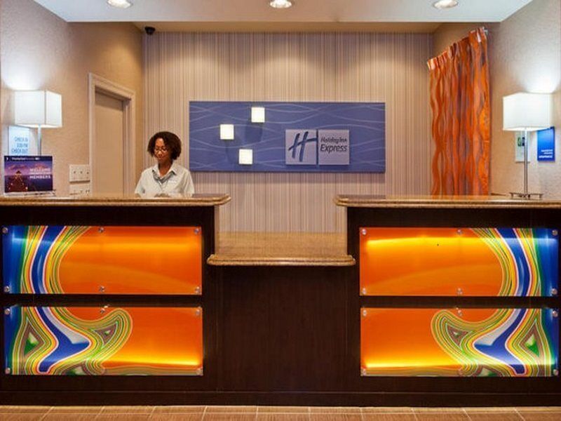 Holiday Inn Express & Suites Lakeland North I-4 By Ihg Esterno foto